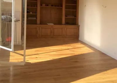 Pose d’un parquet en chêne massif à Paris