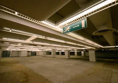 Travaux d’aménagement pour une salle d’exposition à La défense