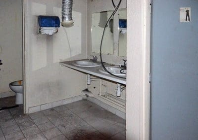 Travaux de nettoyage et de peinture