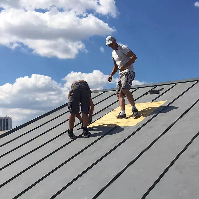 Pose d'un Velux à Montreuil