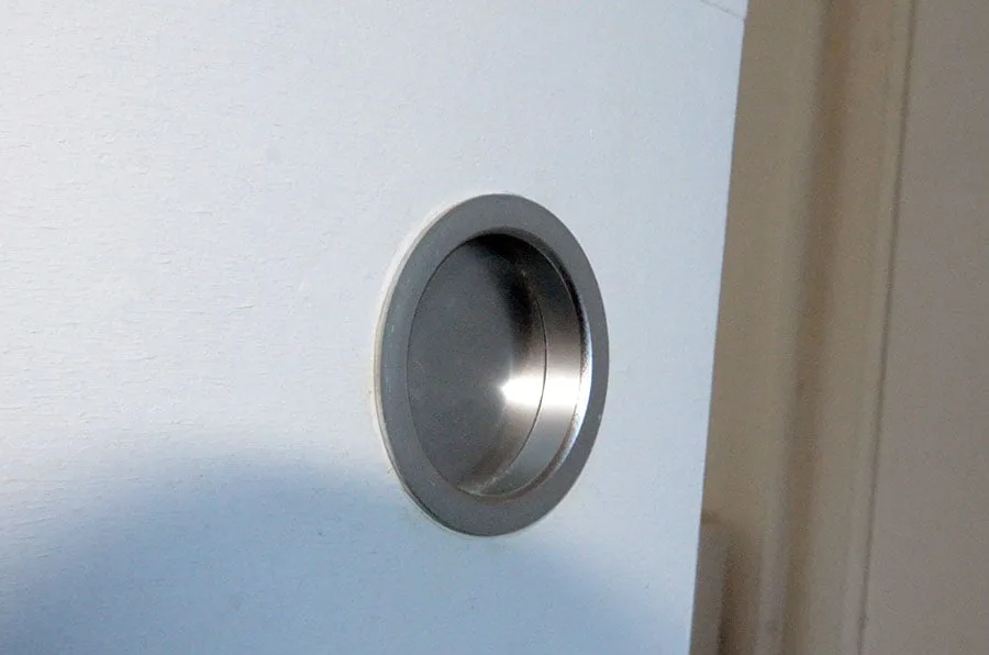 Poignée de porte en inox brossé Travaux de rénovation à Saint Germain en Laye