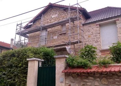 Travaux de rénovation des joints d’une façade en pierre