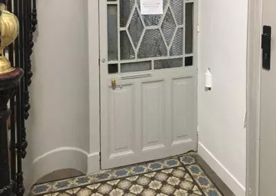 Rénovation d'une cage d'escalier d'un immeuble parisien