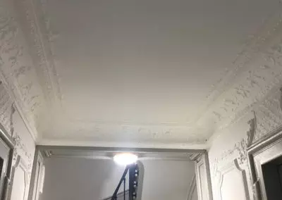 Rénovation d'une cage d'escalier d'un immeuble parisien