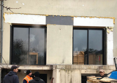 Travaux de démolition d'une extension de maison