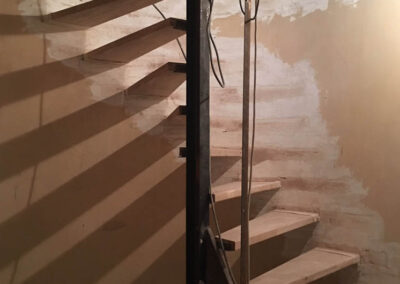 Pose d'un escalier sur mesure