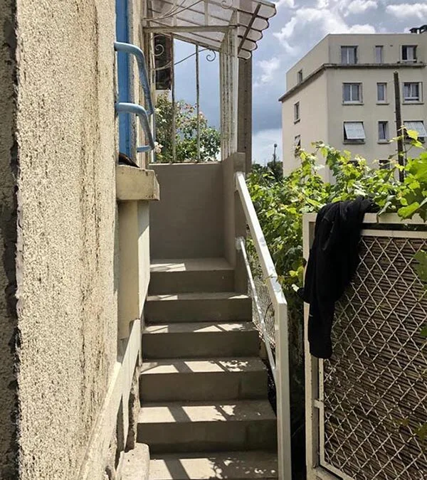 Rénovation d’un escalier en béton d’une maison à Montreuil