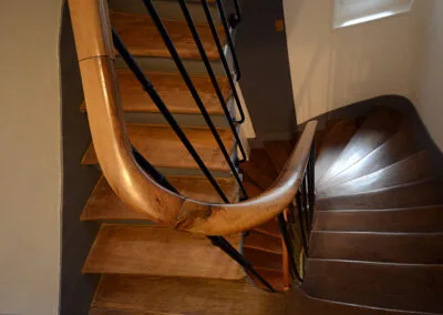 Rénovation d’une cage d’escalier suite à une fuite d’eau