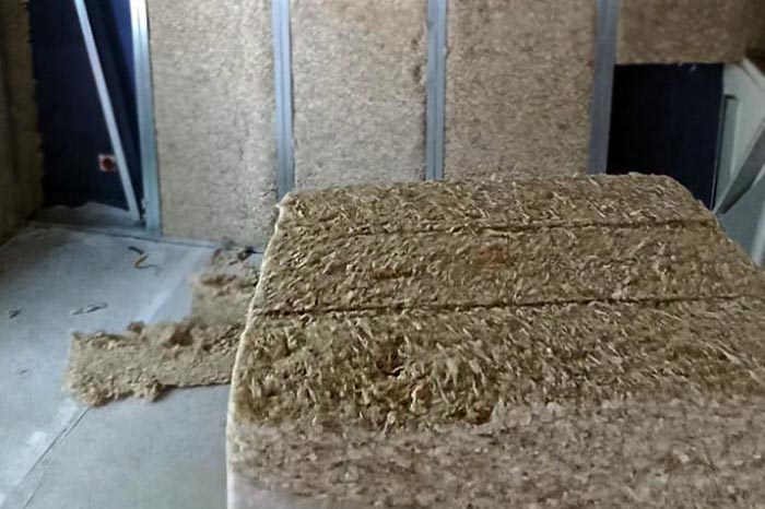 Isolation thermique intérieure d’une maison avec matériaux biosourcés