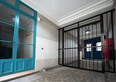 Travaux de peinture du porche d’entrée d’une copropriété à Paris