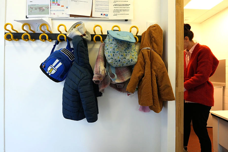 Pose-vmc-creche-Paris-03