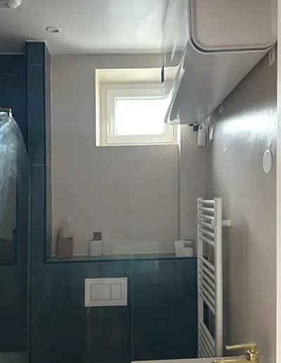 La vmc aspire l'air humide des pièces d'eau automatiquement